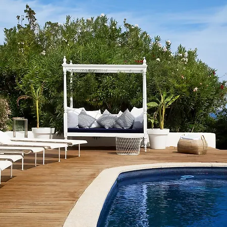 The White In Costa Smeralda -porto Cervo-